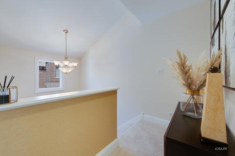 9527 Shields Ave, Brookfield, IL 60513 photo 20