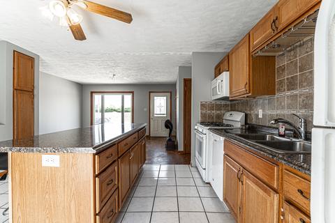 403 W Raab Rd, Normal, IL 61761 photo 8