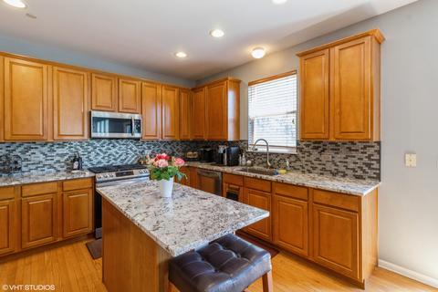 6087 Frank Dr, Hoffman Estates, IL 60192 photo 9