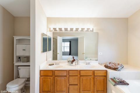 6087 Frank Dr, Hoffman Estates, IL 60192 photo 16