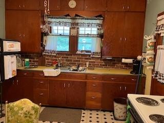 305 E 1st St, Spring Valley, IL 61362 photo 22