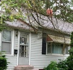 305 E 1st St, Spring Valley, IL 61362 photo 2