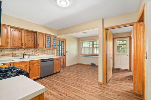 202 Sears Ct, Plano, IL 60545 photo 10