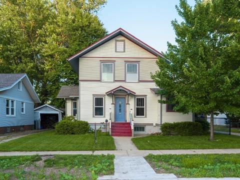 108 S Moore St, Bloomington, IL 61701 photo 2