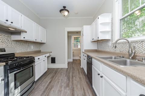 108 S Moore St, Bloomington, IL 61701 photo 15