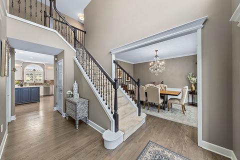 3660 White Eagle Dr, Naperville, IL 60564 photo 3
