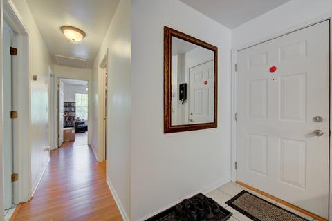 990 Langtry Ct #C, Elgin, IL 60120 photo 4