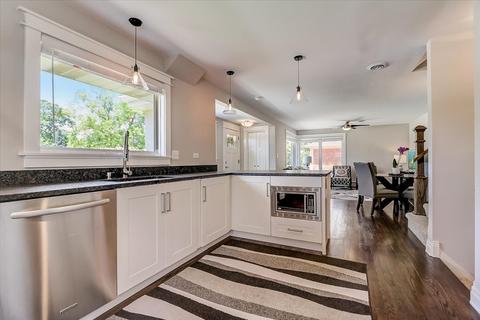 703 Webster Ave, Wheaton, IL 60187 photo 8