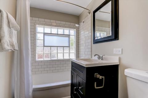703 Webster Ave, Wheaton, IL 60187 photo 31