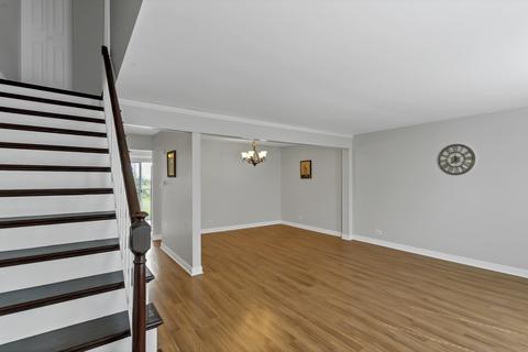 1911 Williamsburg Dr, Hoffman Estates, IL 60169 photo 5
