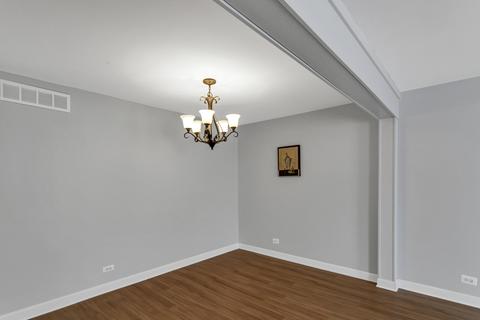 1911 Williamsburg Dr, Hoffman Estates, IL 60169 photo 6