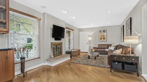 3705 Maple Ave, Northbrook, IL 60062 photo 8