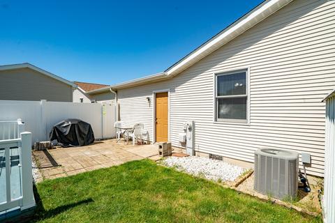1607 Edgewater Dr, Morris, IL 60450 photo 21
