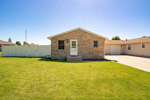 1607 Edgewater Dr, Morris, IL 60450 photo 2