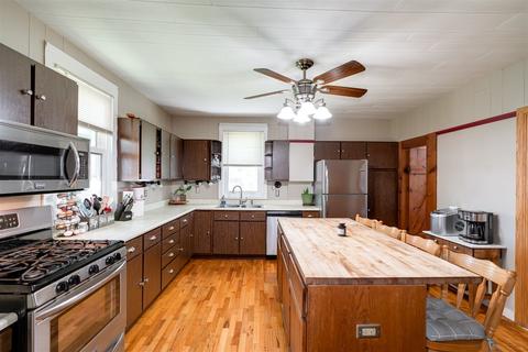 204 N Main St, Mansfield, IL 61854 photo 9