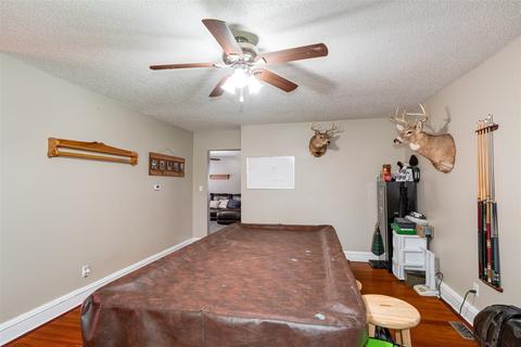 204 N Main St, Mansfield, IL 61854 photo 8