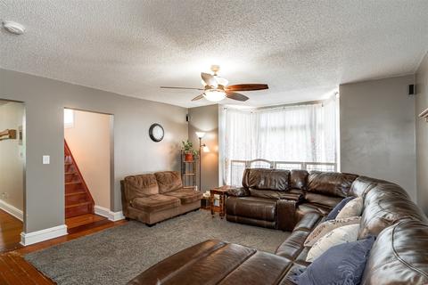 204 N Main St, Mansfield, IL 61854 photo 2