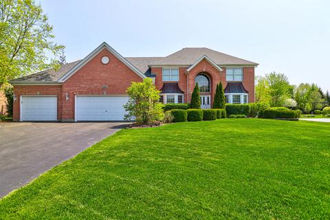 681 Bluestem Ln, Algonquin, IL 60102 photo 1