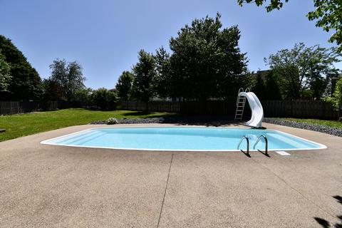 1107 Saddlebrook Dr, Bloomington, IL 61704 photo 44