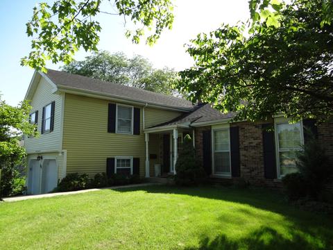 1206 Westhaven Dr, Wheaton, IL 60189 photo 1