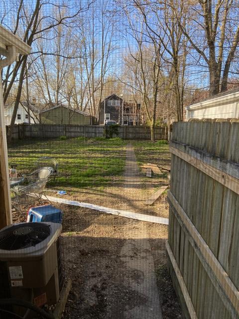 1014 E Front St, Bloomington, IL 61701 photo 9