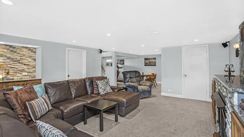 8022 W Memory Ln, Chicago, IL 60656 photo 17