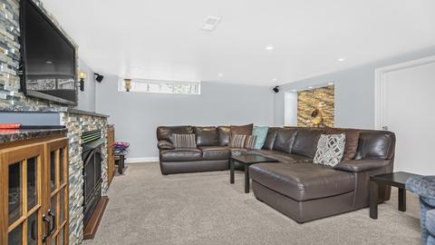 8022 W Memory Ln, Chicago, IL 60656 photo 18