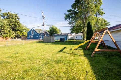 114 E 5th St, Tilton, IL 61833 photo 3