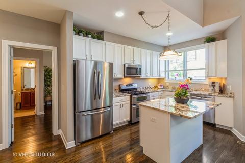 58 Northfield Ter, Wheeling, IL 60090 photo 5