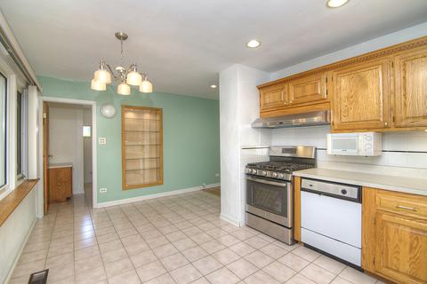 725 Washington Blvd, Hoffman Estates, IL 60169 photo 8