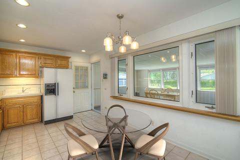 725 Washington Blvd, Hoffman Estates, IL 60169 photo 7