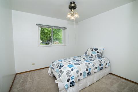 725 Washington Blvd, Hoffman Estates, IL 60169 photo 14
