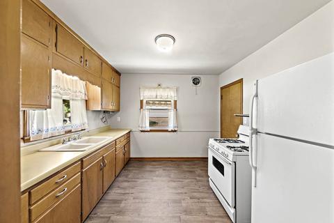 663 S Wall St, Kankakee, IL 60901 photo 8