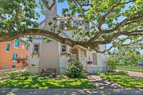 826 Brook St, Elgin, IL 60120 photo 5