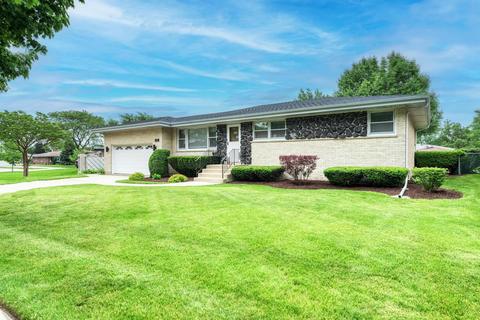 1233 W Meyer Dr, Addison, IL 60101 photo 1