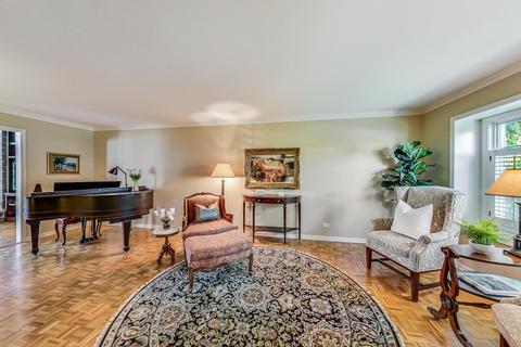 2230 Maple Ave, Northbrook, IL 60062 photo 12