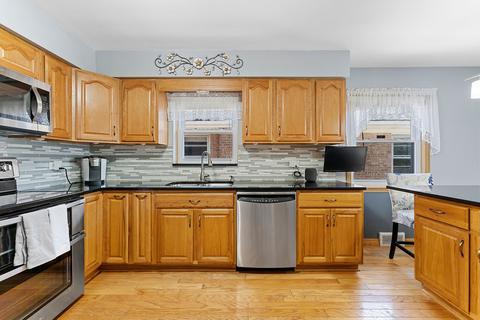 2228 N Neva Ave, Chicago, IL 60707 photo 9