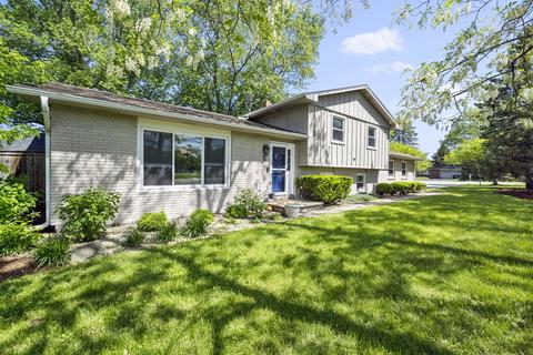 5 E Anchor Dr, Oswego, IL 60543 photo 2