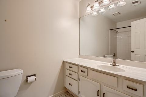 1406 Aldgate Ct #C2, Wheeling, IL 60090 photo 11