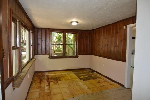 11 Valley Dr, Oakwood Hills, IL 60013 photo 9