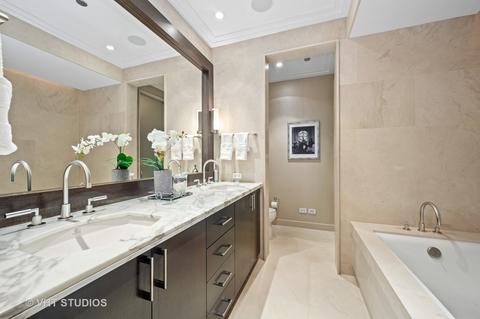 159 E Walton Pl #6D, Chicago, IL 60611 photo 24