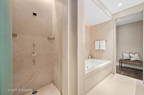 159 E Walton Pl #6D, Chicago, IL 60611 photo 25