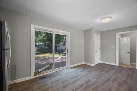 1305 Centennial Dr, Champaign, IL 61821 photo 4
