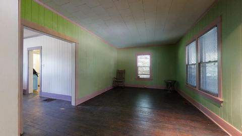 211 E Hill St, Champaign, IL 61820 photo 4