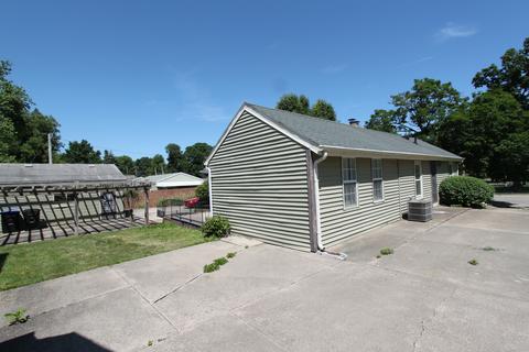 335 E Lincoln St E, Bloomington, IL 61701 photo 15