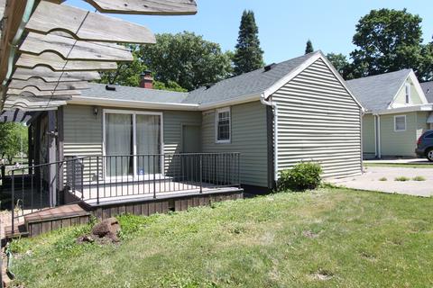 335 E Lincoln St E, Bloomington, IL 61701 photo 5
