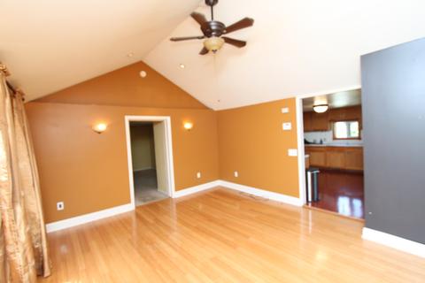 335 E Lincoln St E, Bloomington, IL 61701 photo 8