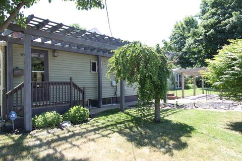 335 E Lincoln St E, Bloomington, IL 61701 photo 3