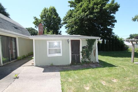 335 E Lincoln St E, Bloomington, IL 61701 photo 21