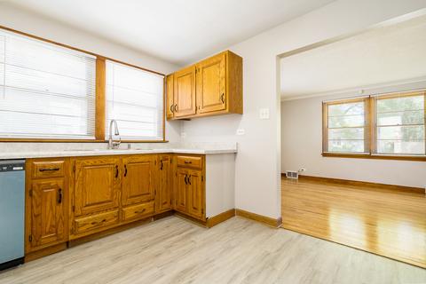 2117 W 170th St, Hazel Crest, IL 60429 photo 4